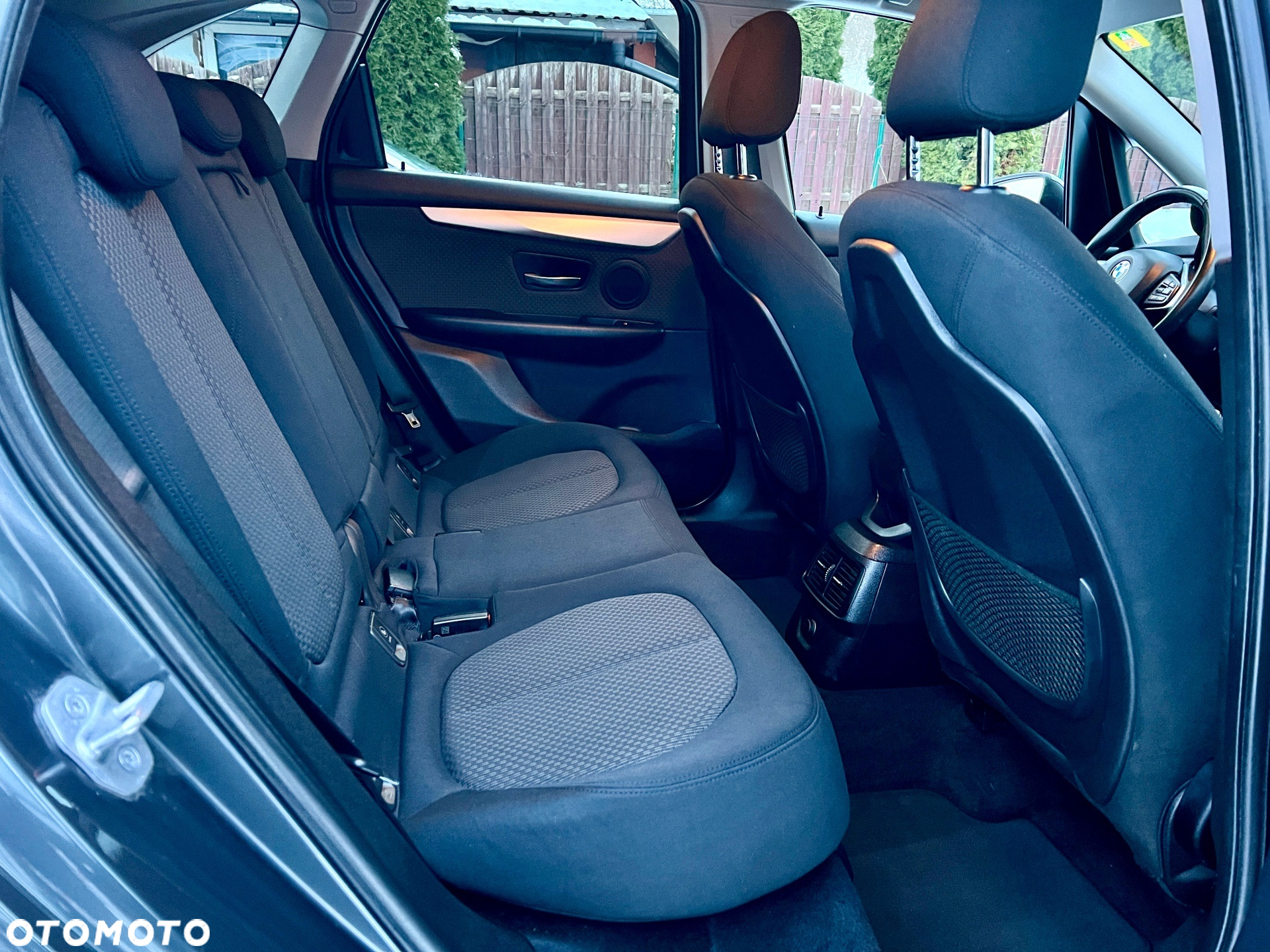 BMW Seria 2 218i Active Tourer - 29