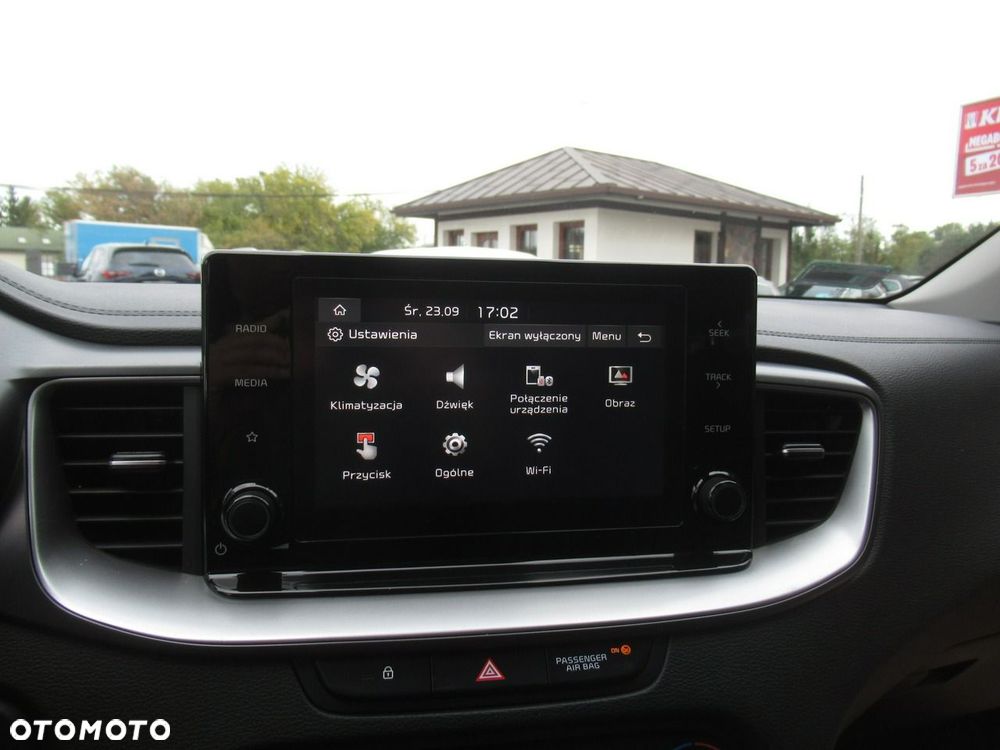 Kia Ceed 1.5 T-GDI M - 22
