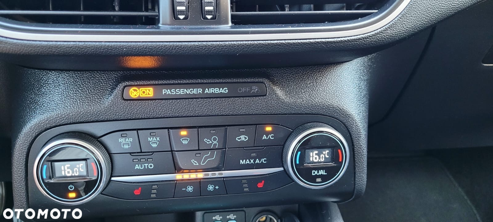 Ford Focus 1.0 EcoBoost Active - 26