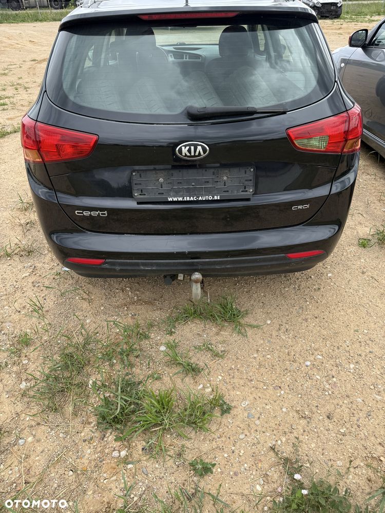 Kia Ceed - 4