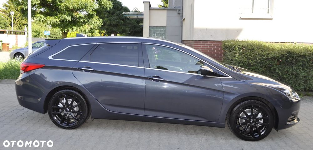 Hyundai i40 Kombi 1.7 CRDi Premium - 4