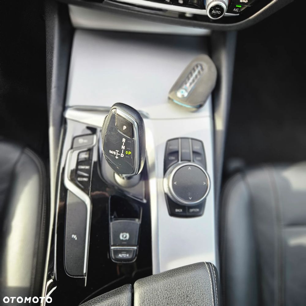 BMW Seria 5 520i M Sport sport - 29