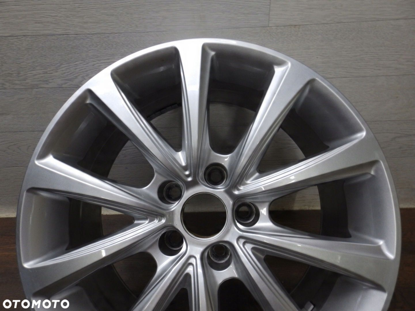 Felga OXXO 7.5Jx17H2 Et29 5x112 - 3