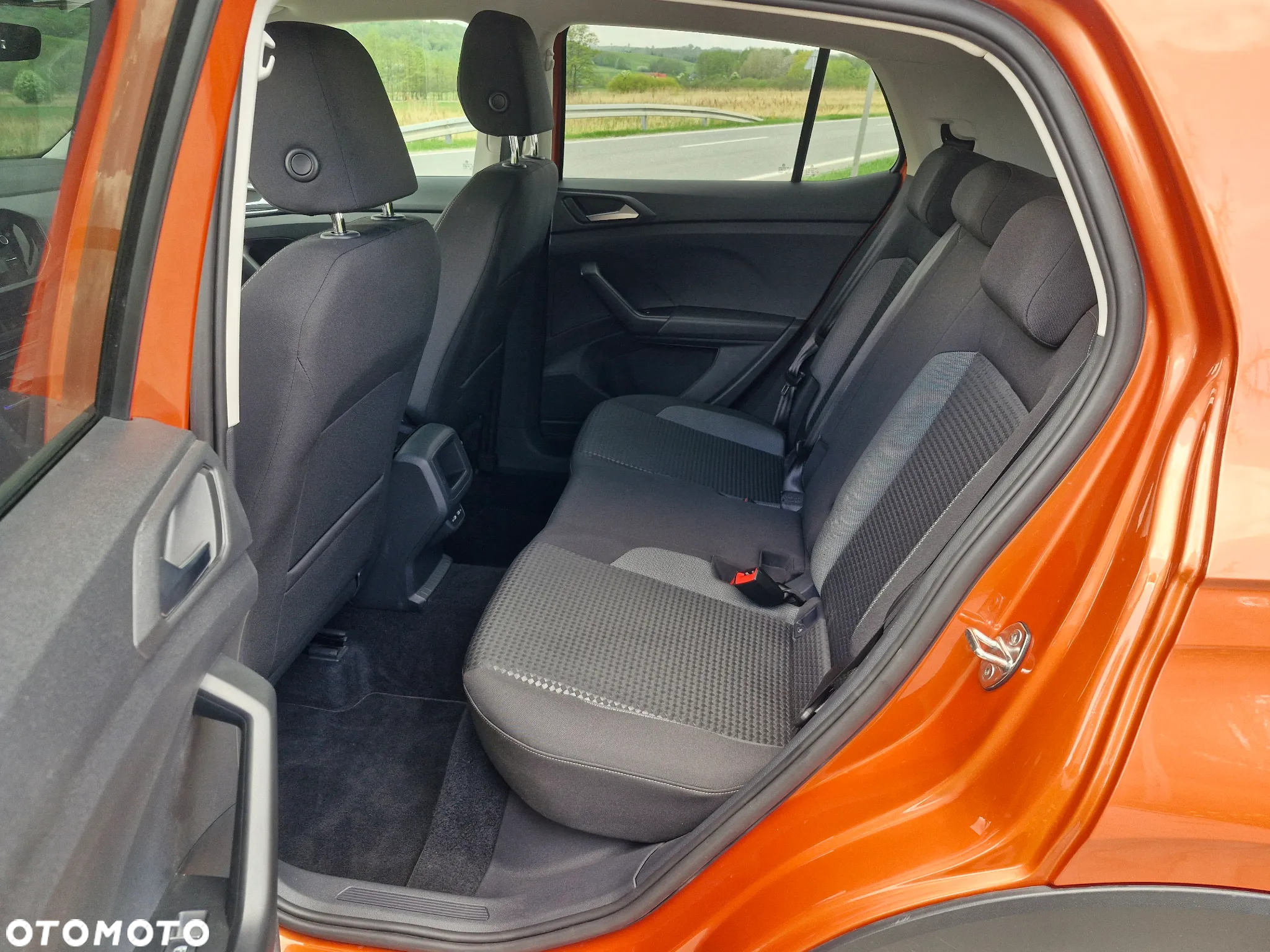 Volkswagen T-Cross 1.0 TSI OPF ACTIVE - 17