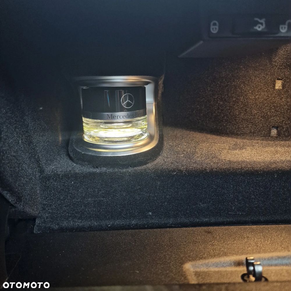 Mercedes-Benz Klasa E AMG 53 4Matic AMG Speedshift 9G-TRONIC - 11