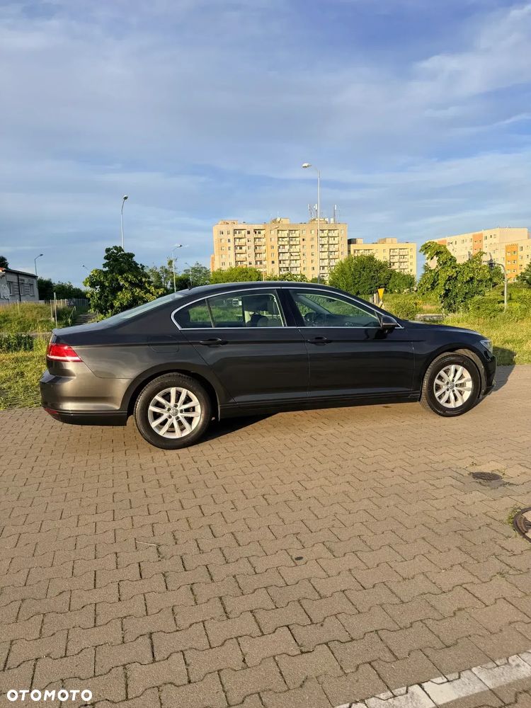 Volkswagen Passat 2.0 TDI SCR Comfortline DSG - 3