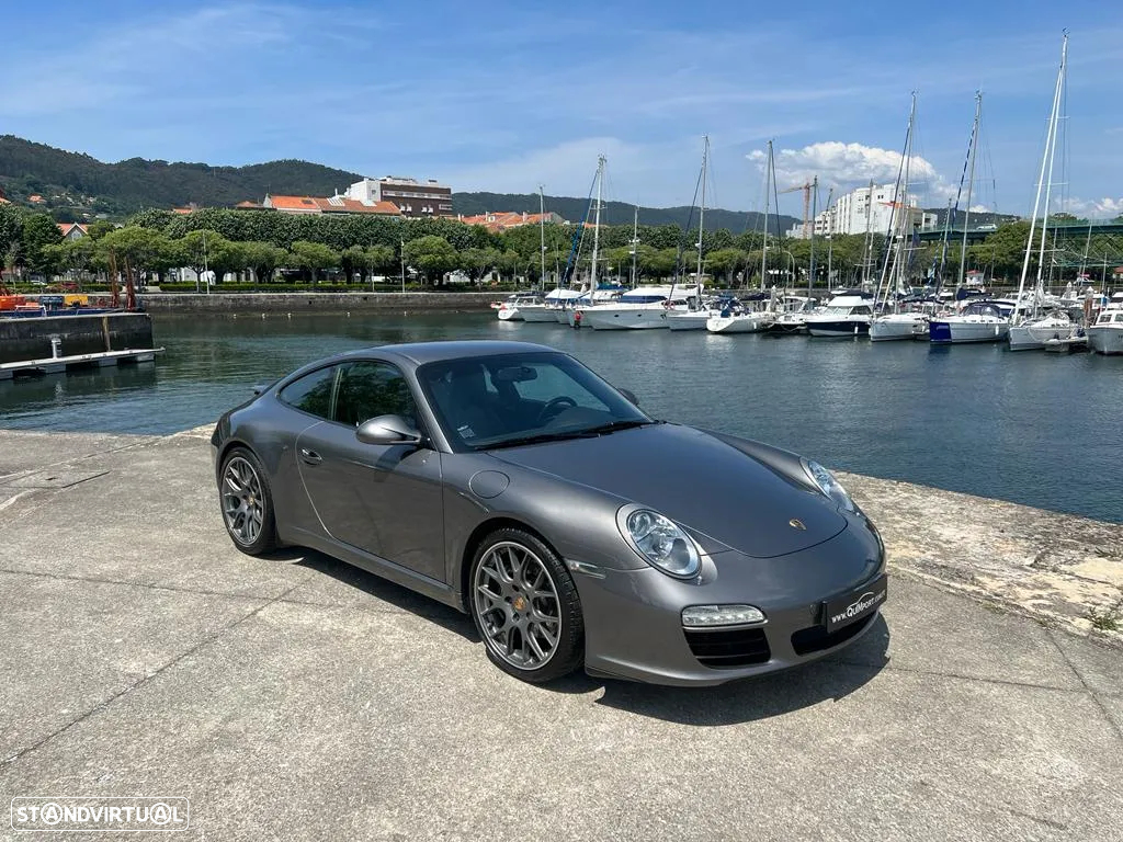 Porsche 911 (997) Carrera - 2