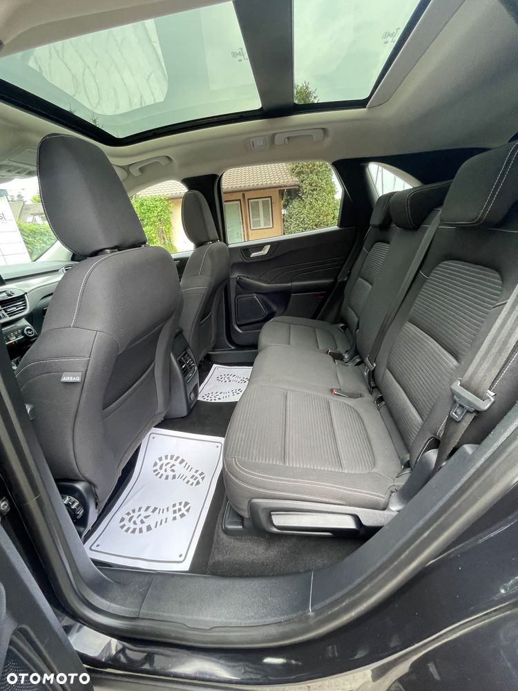 Ford Kuga - 23