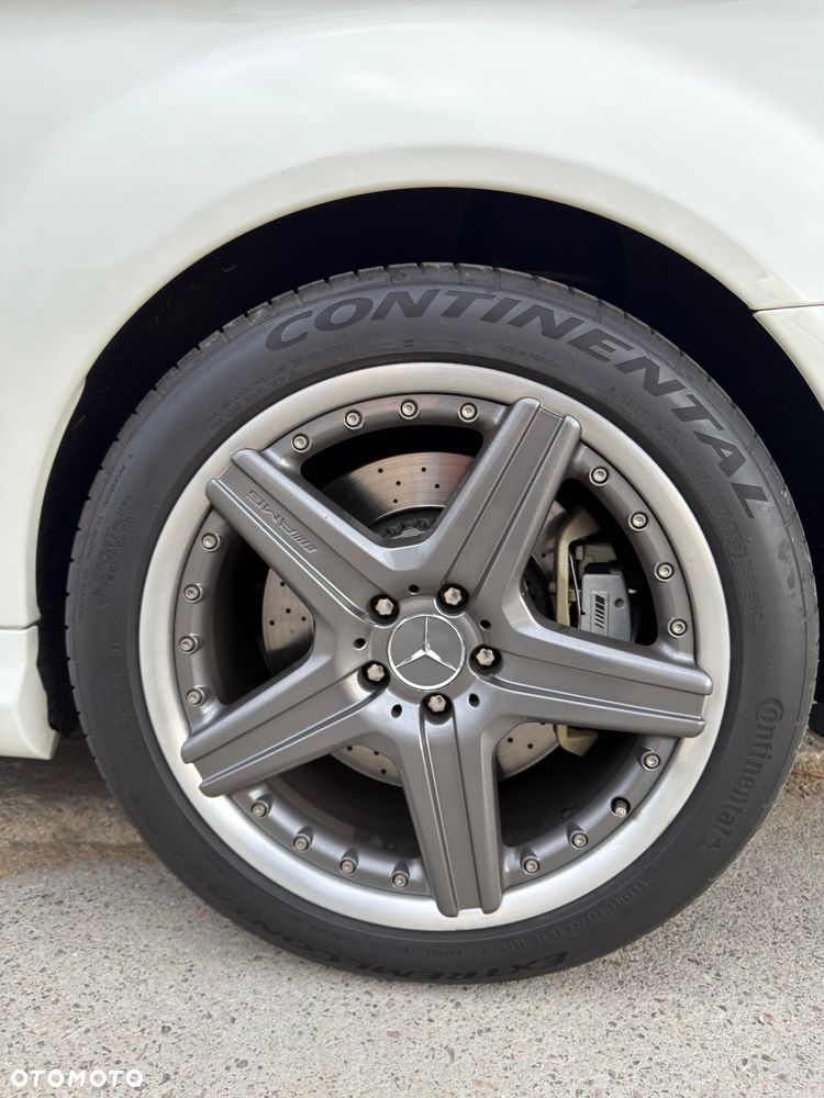 Mercedes-Benz CL 63 AMG - 11