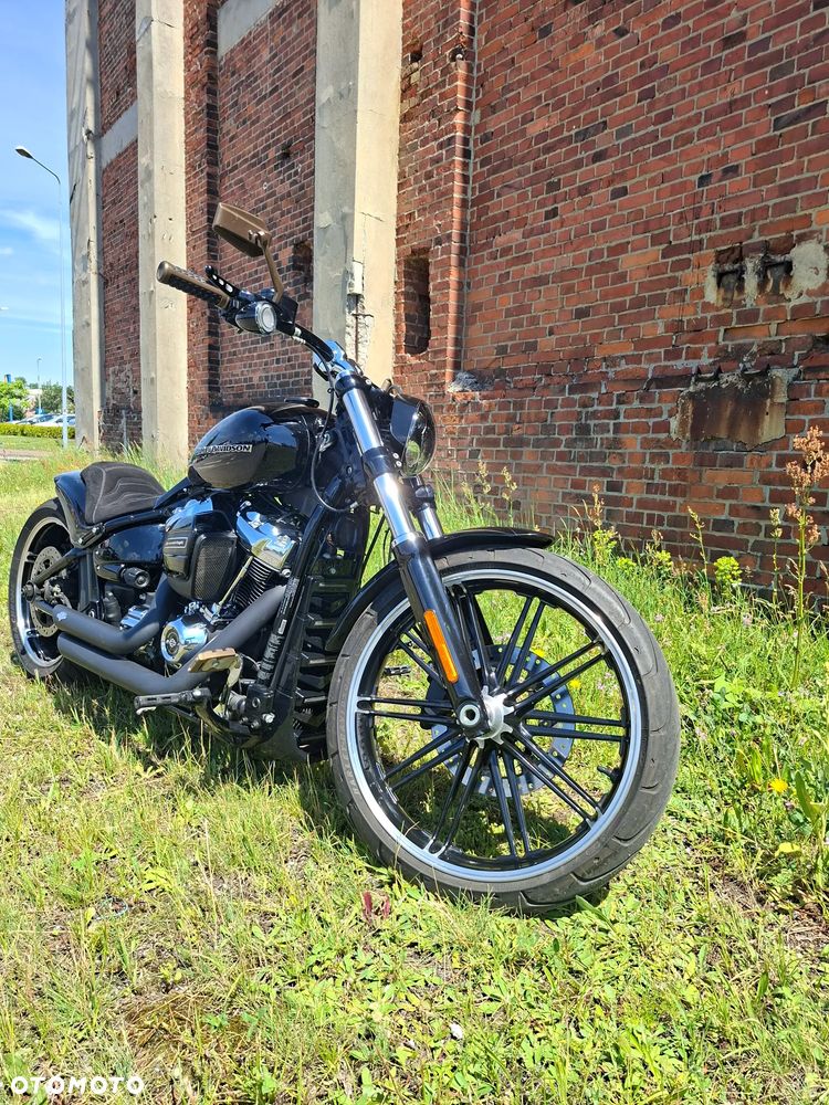 Harley-Davidson FXSB Breakout - 20