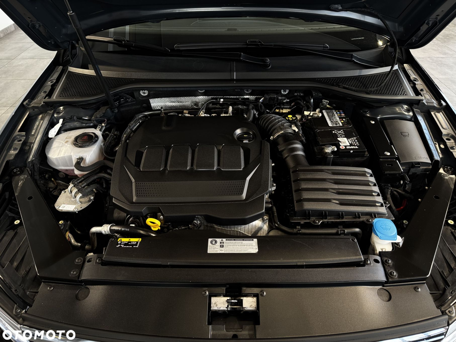 Volkswagen Passat - 29