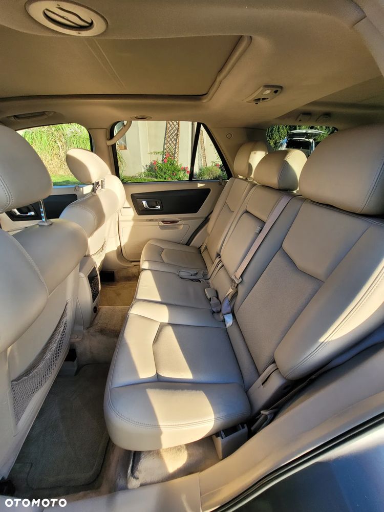 Cadillac SRX 4.6 V8 AWD Sport Luxury - 16
