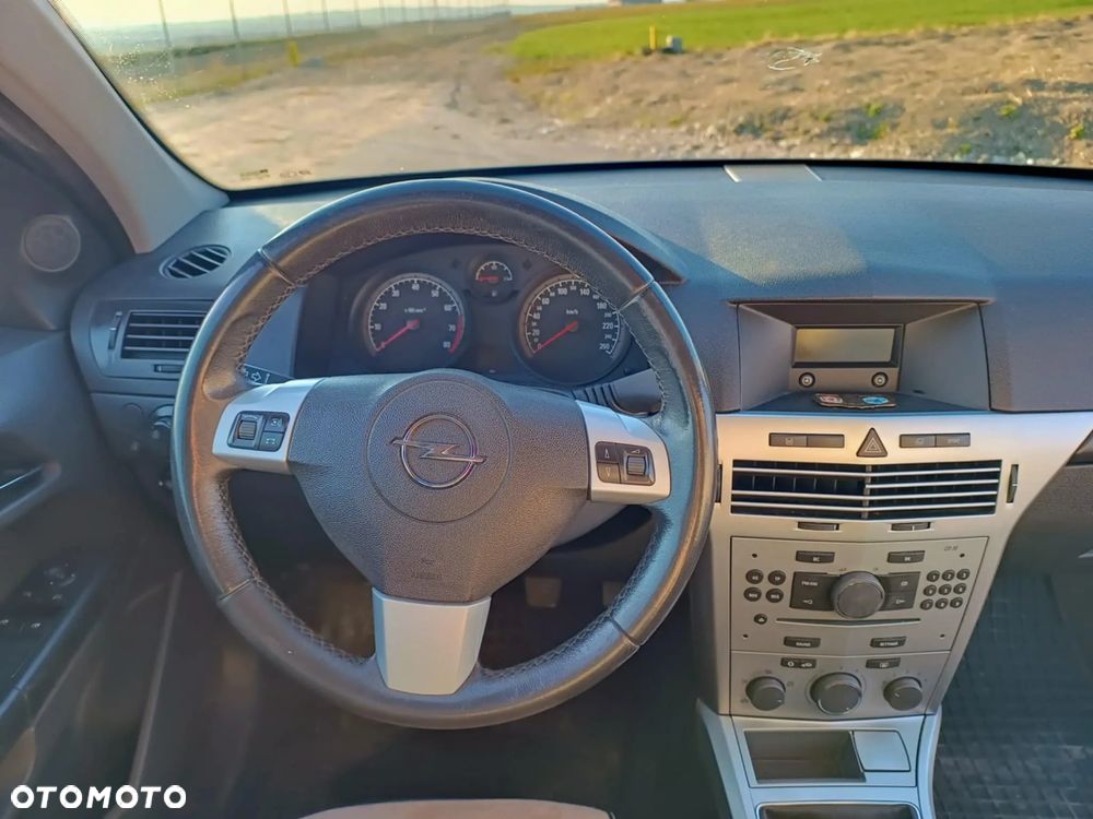 Opel Astra III 1.6 - 8