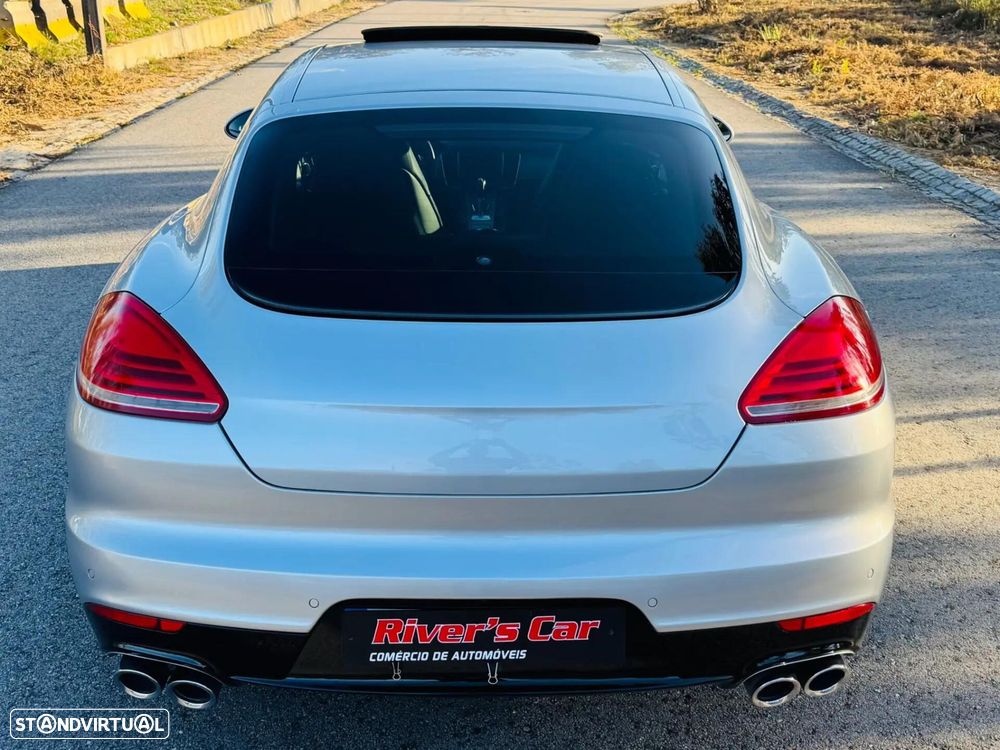 Porsche Panamera Platinum Edition - 12
