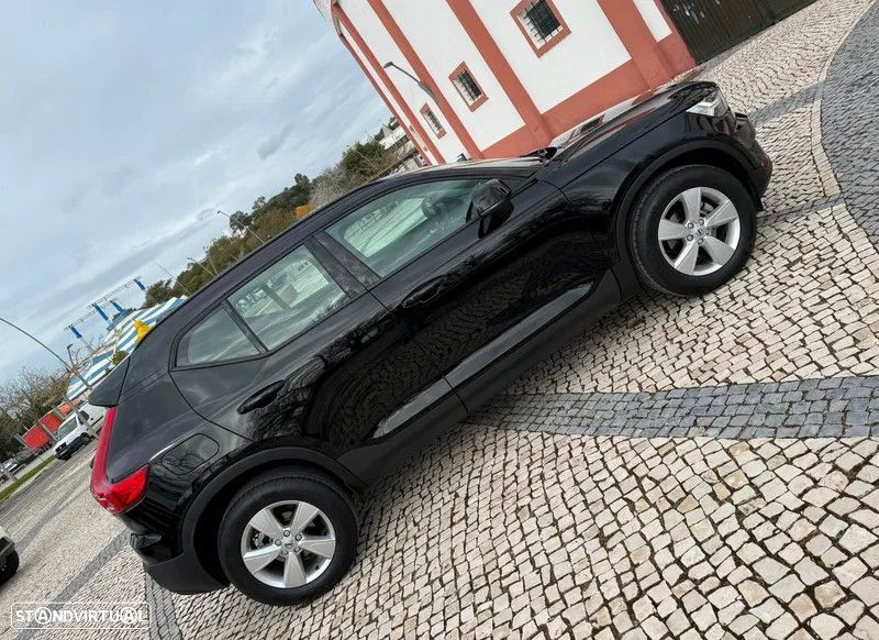 Volvo XC 40 2.0 D3 Momentum Core - 11