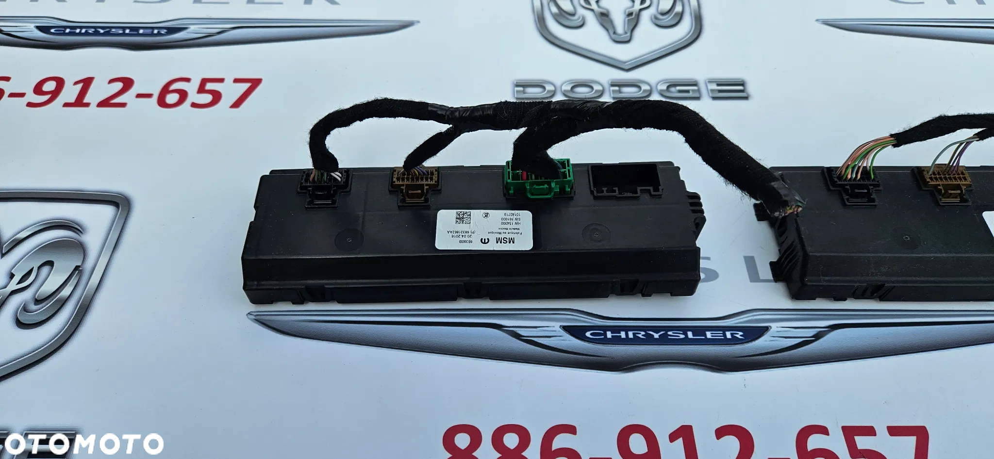 Chrysler Pacifica 2016- Moduł pamięci fotela prawy lub lewy Sterownik fotela z kostkami 68321862AA P68321862AA - 2