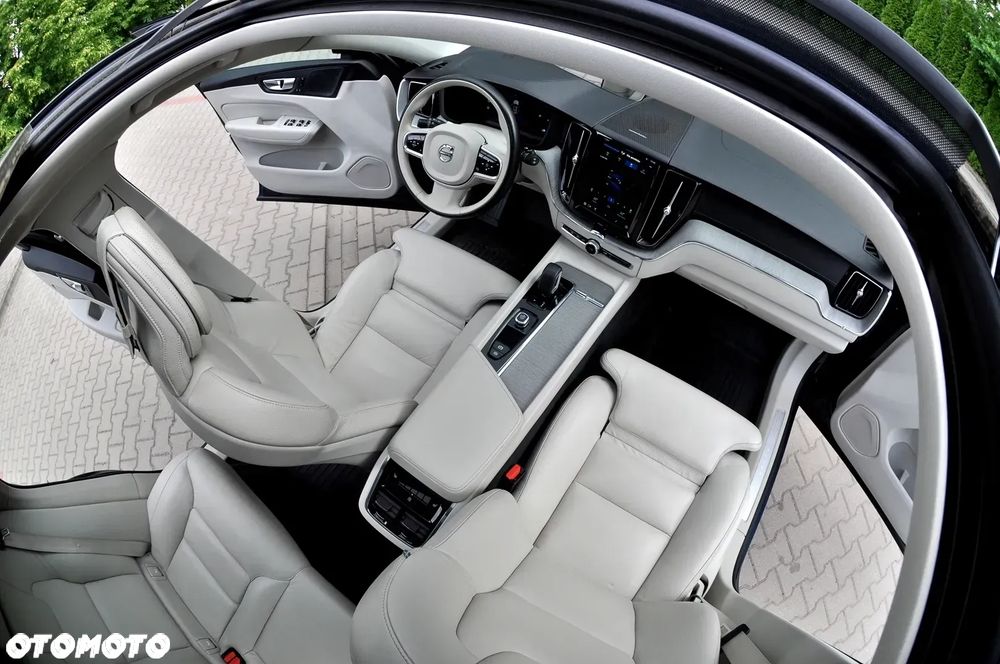 Volvo XC 60 B4 D Geartronic RDesign - 19