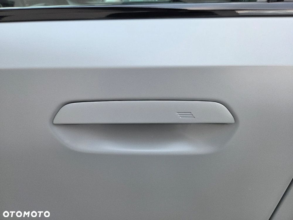 BMW Seria 5 520d xDrive mHEV M Sport - 35