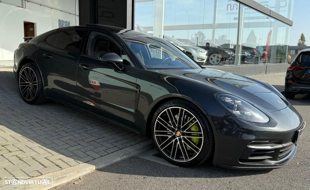 Porsche Panamera 4 E-Hybrid - 13