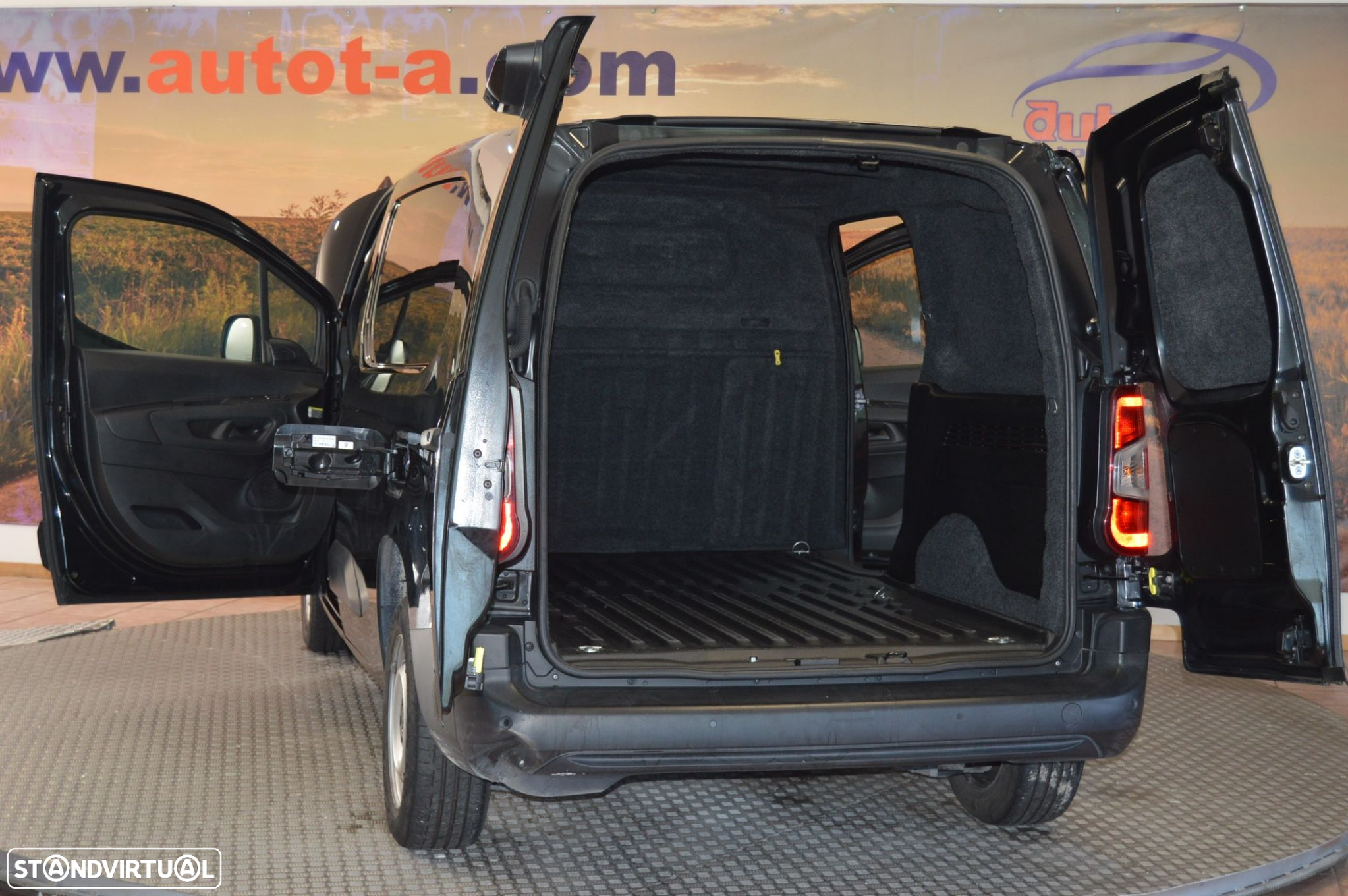 Peugeot Partner 1,5 Bluehdi Asphalt Longa - 14