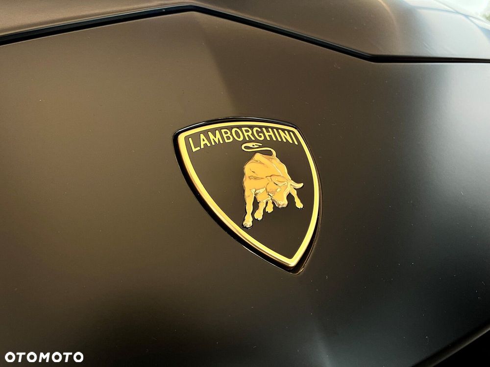 Lamborghini Urus - 20