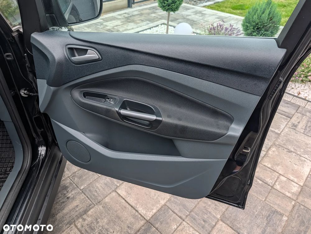 Ford C-MAX 1.6 Ti-VCT Champions Edition - 21