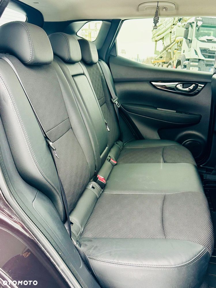 Nissan Qashqai 1.2 DIG-T Xtronic TEKNA+ - 27