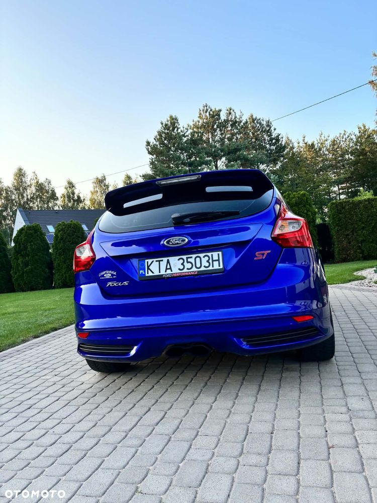 Ford Focus - 10