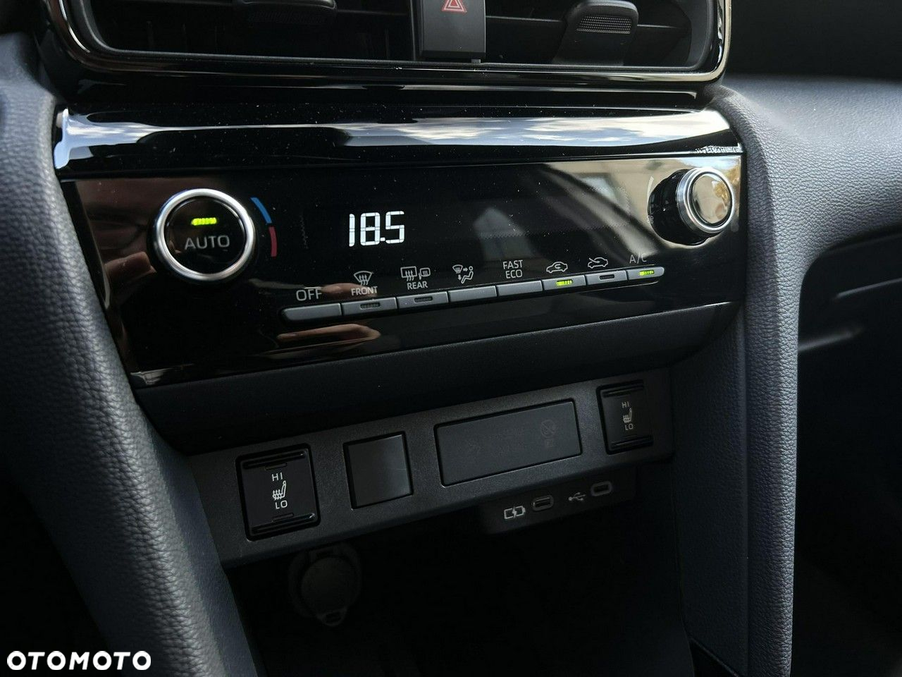 Toyota Yaris Cross - 18