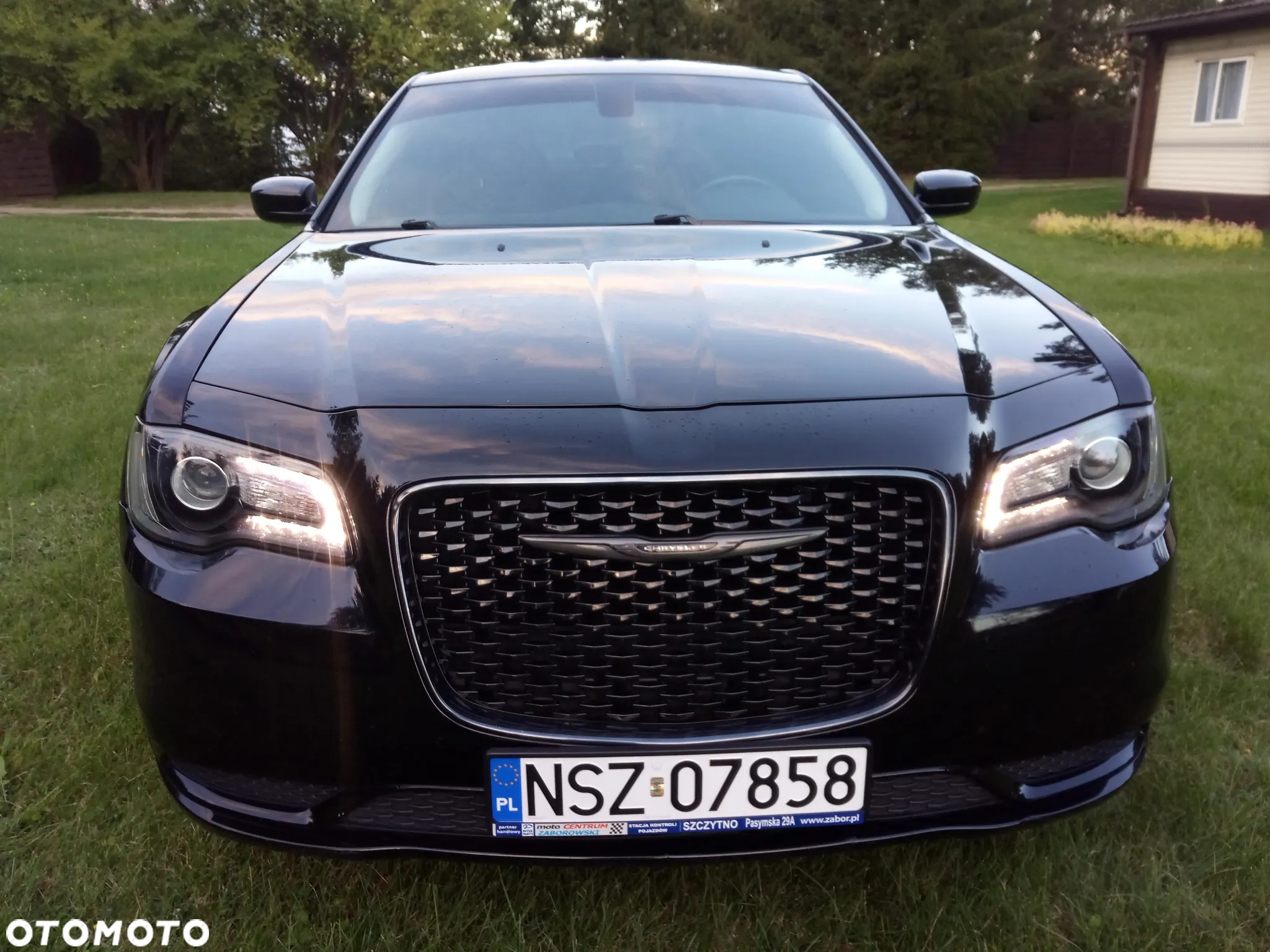 Chrysler 300s - 18