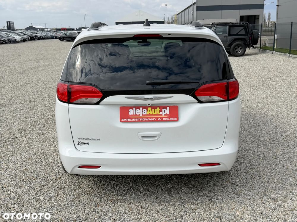 Chrysler Voyager - 14