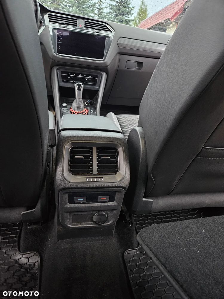 Volkswagen Tiguan 2.0 TDI SCR 4Mot R-Line DSG - 17