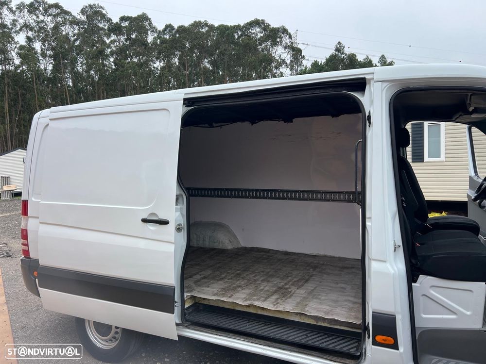 Mercedes-Benz sprinter 210 cdi van deduz iva para empresas - 14