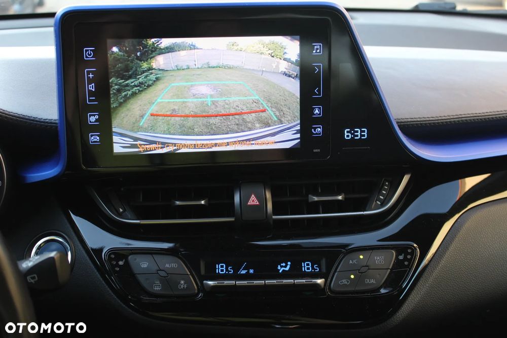 Toyota C-HR Business-Edition - 11