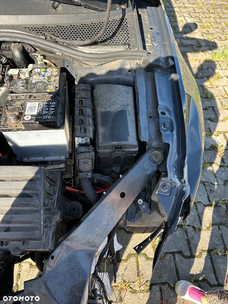 Volkswagen Passat 2.0 TDI Business DSG - 6