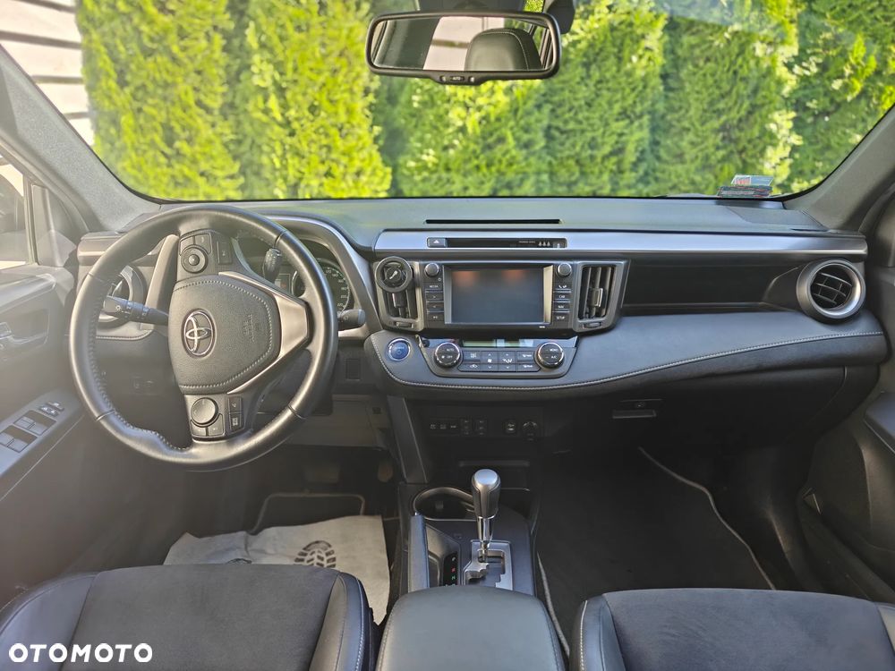 Toyota RAV4 - 9