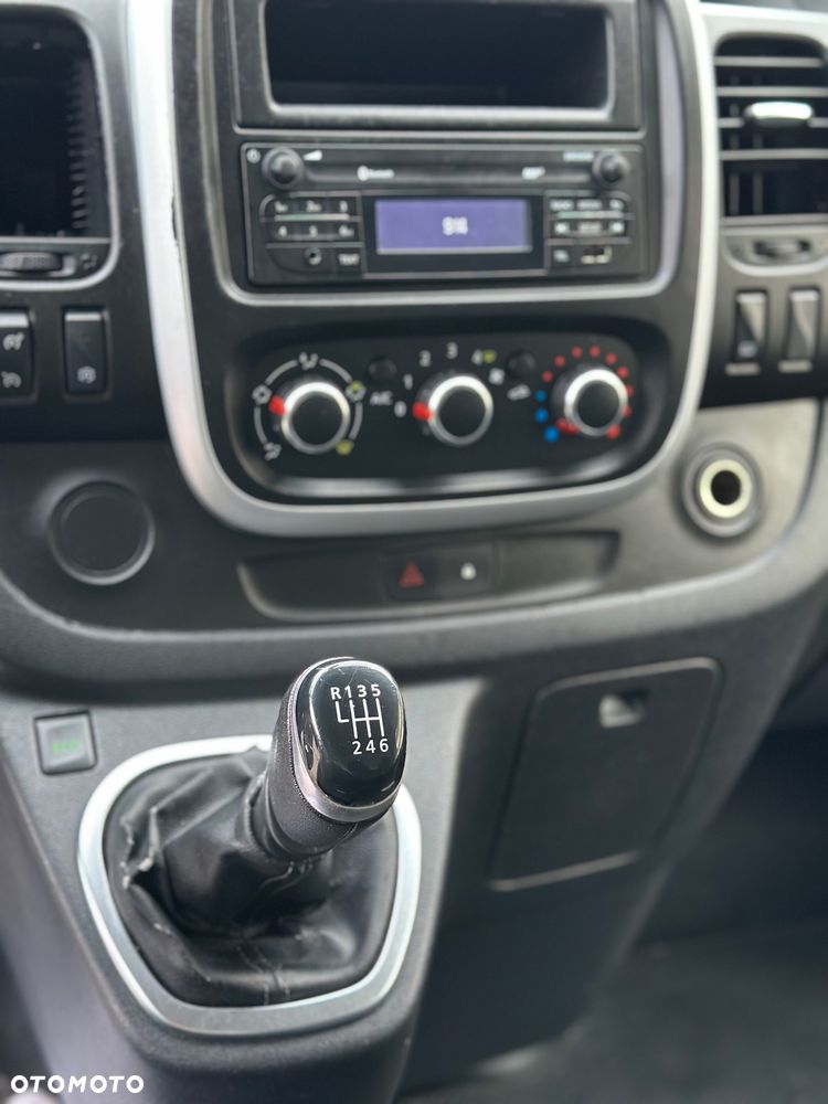 Renault Trafic - 12