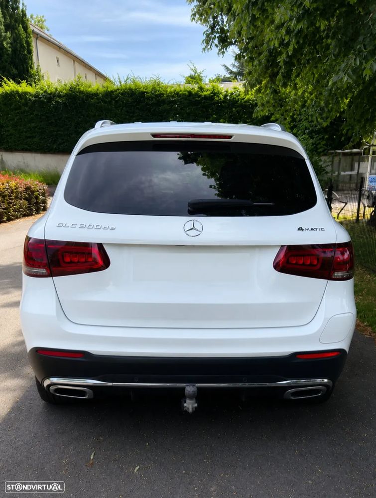 Mercedes-Benz GLC 300 e 4Matic - 4