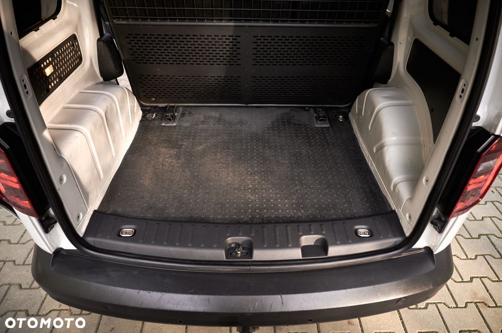 Volkswagen Caddy - 20