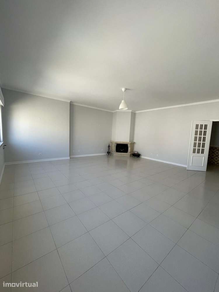 Apartamento, 4 quartos, Lisboa, Benfica - Grande imagem: 2/22