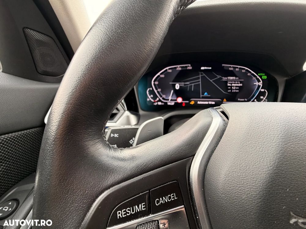 BMW Seria 3 330e Aut. Advantage - 22