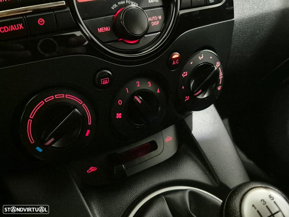 Mazda 2 1.3 MZR Comfort - 19