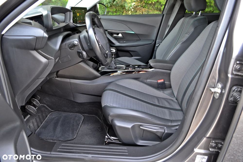 Peugeot 2008 - 23