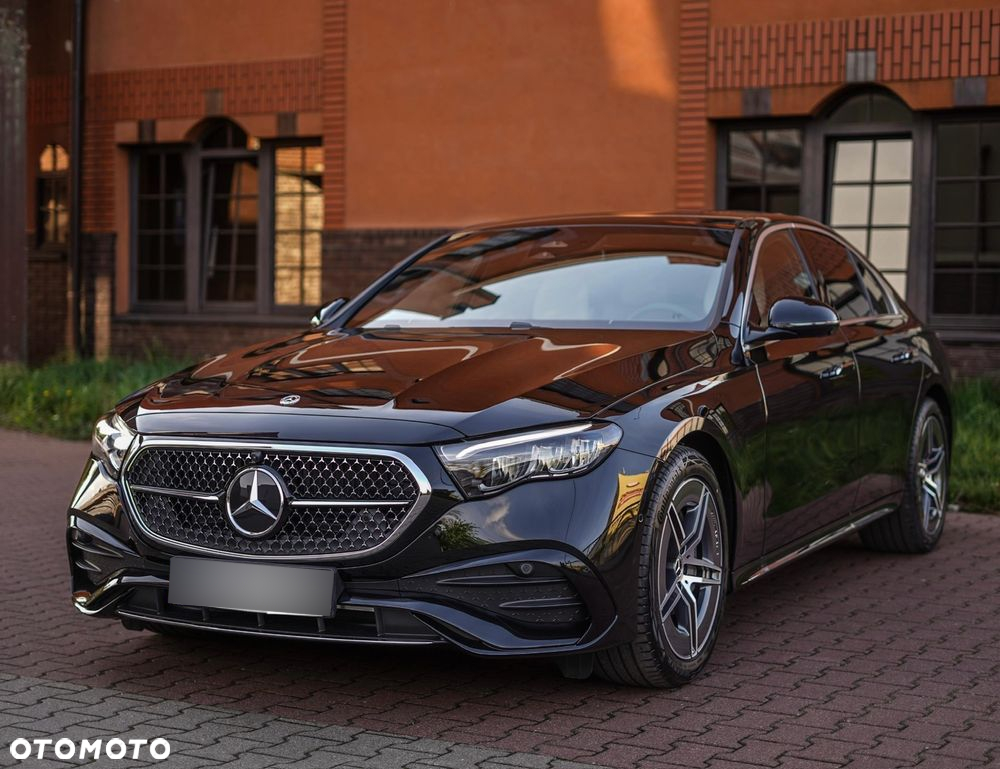 Mercedes-Benz Klasa E 220 d 4-Matic AMG - 2