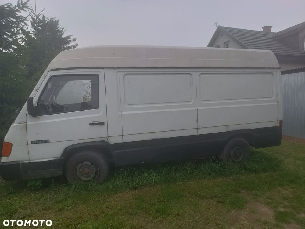 Mercedes-Benz MB 100D - 1