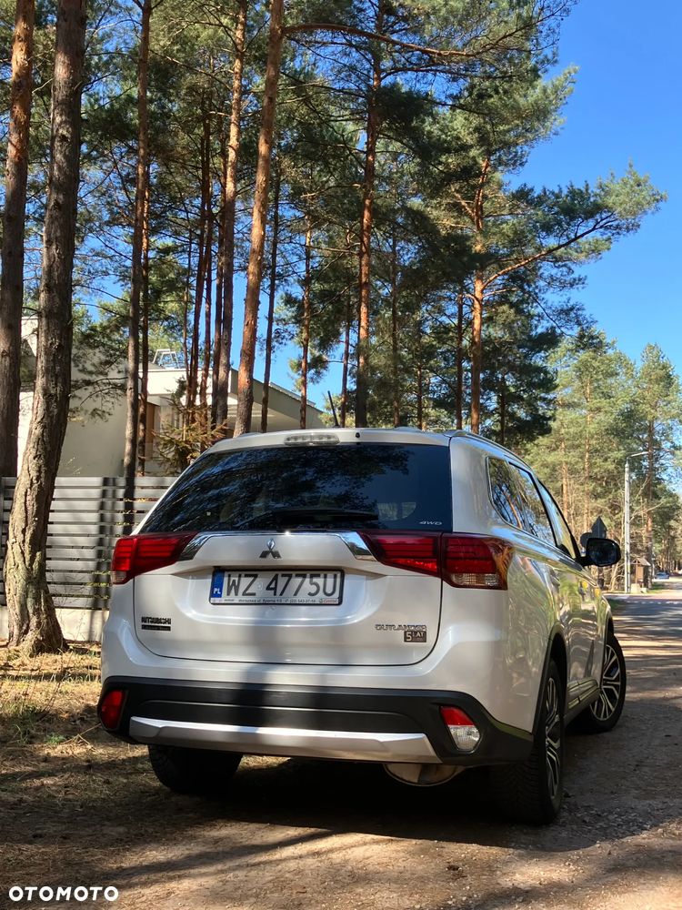 Mitsubishi Outlander 2.0 Intense + 4WD CVT - 4