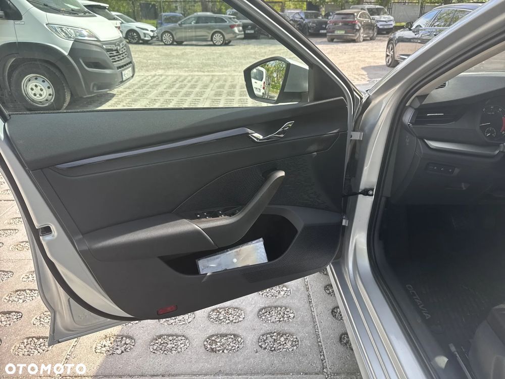Skoda Octavia 1.5 TSI e-Tec Ambition DSG - 12