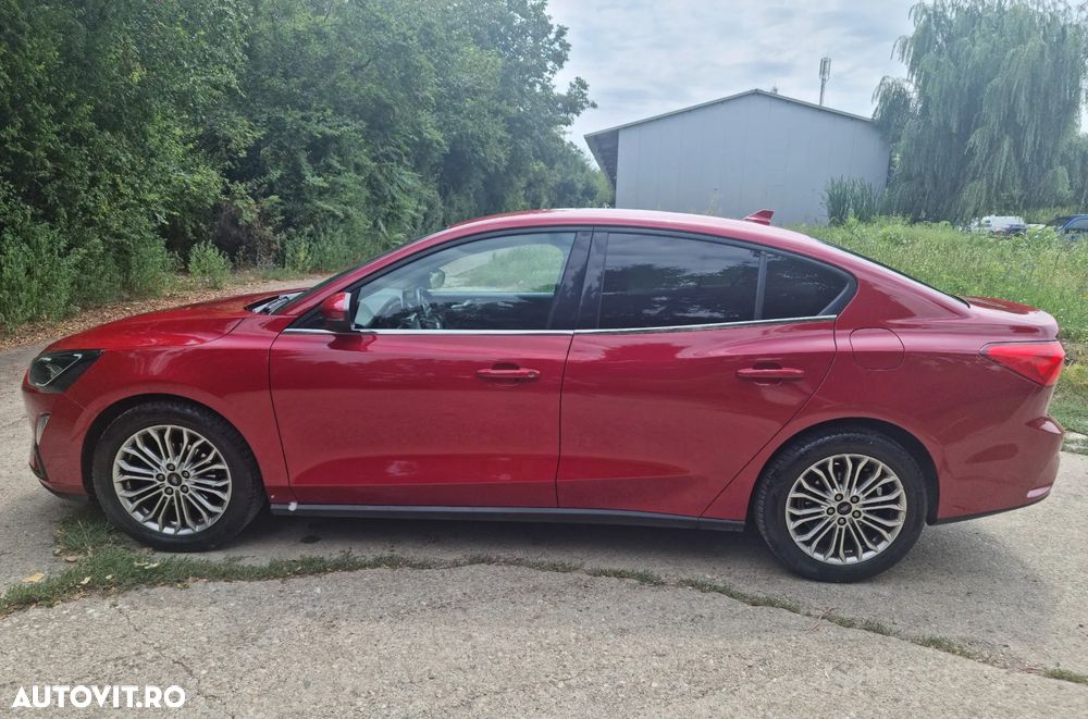 Ford Focus 1.0 EcoBoost Titanium Business - 10