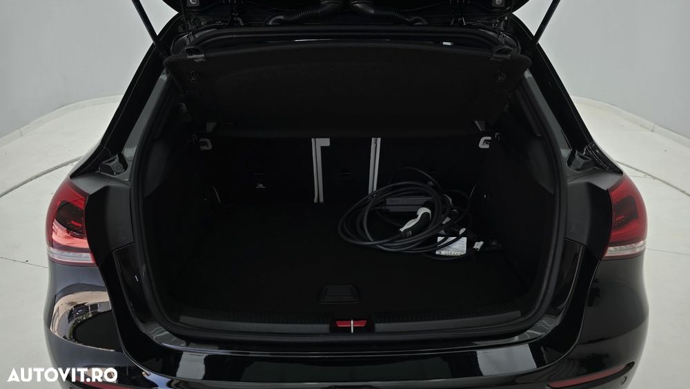 Mercedes-Benz A - 25