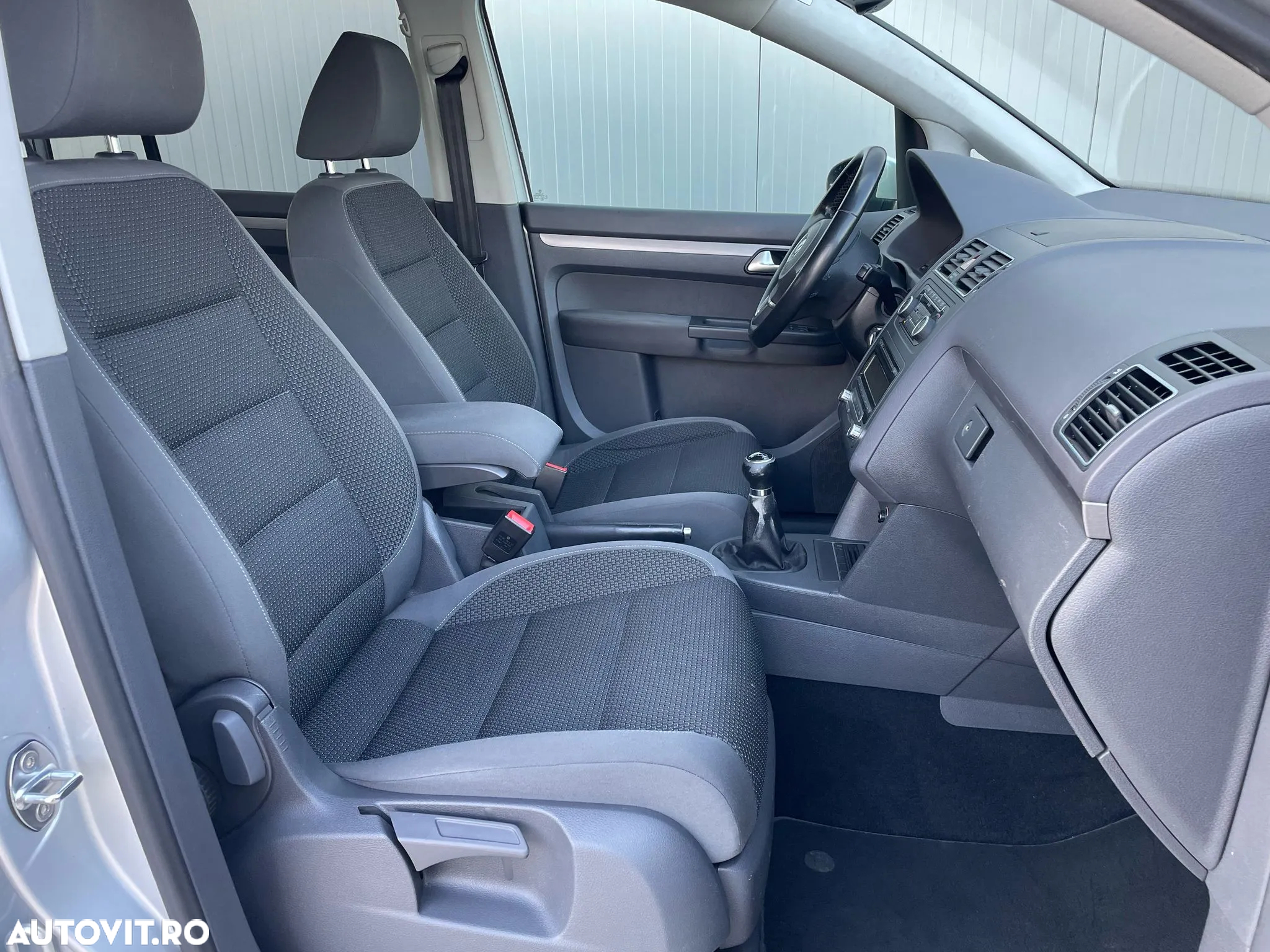 Volkswagen Touran 1.6 TDI BlueMotion Technology Comfortline - 15